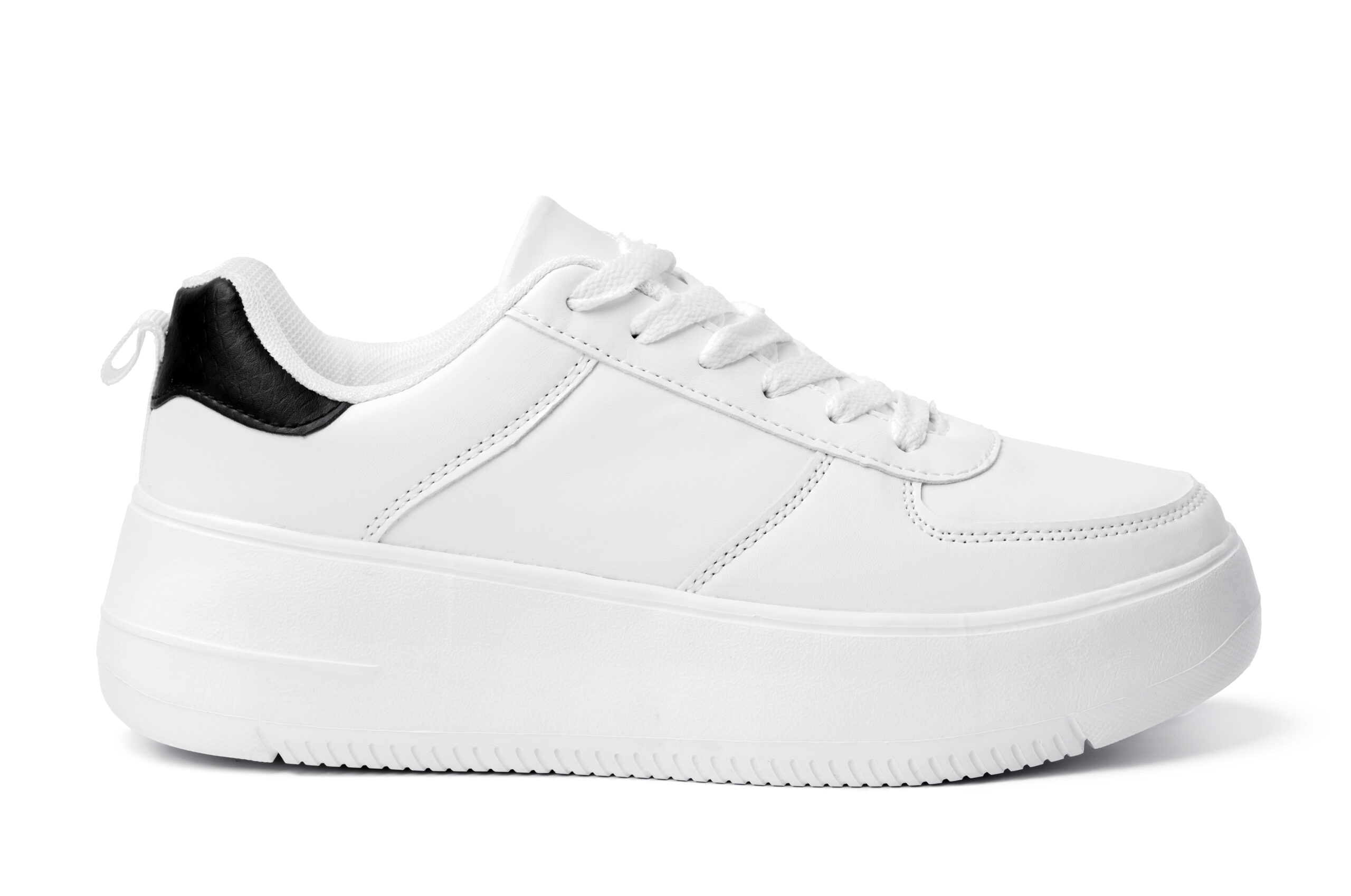 Basket en Cuir